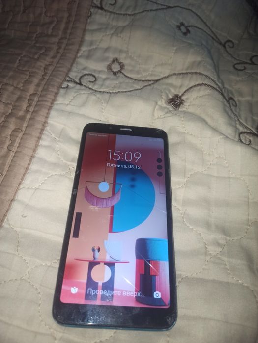 Редми. 7 а. В рабочем состоянии всё работает...