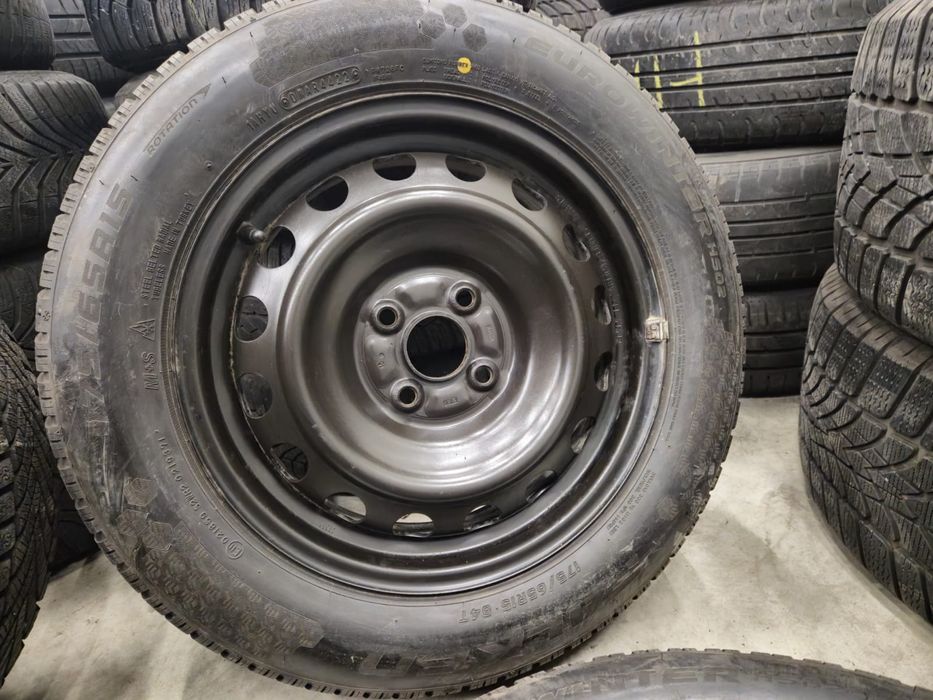 Jante otel Toyota Yaris R15 anvelope iarna Falken 175 65 15