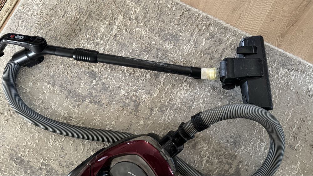 Продам пылесос самсунг работает