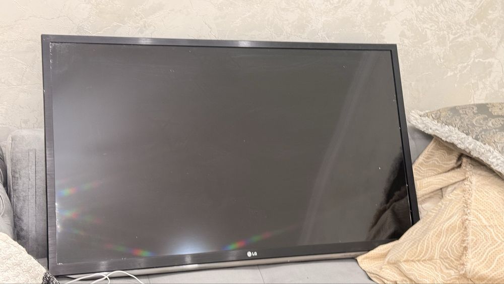 Продам телевизор Lg