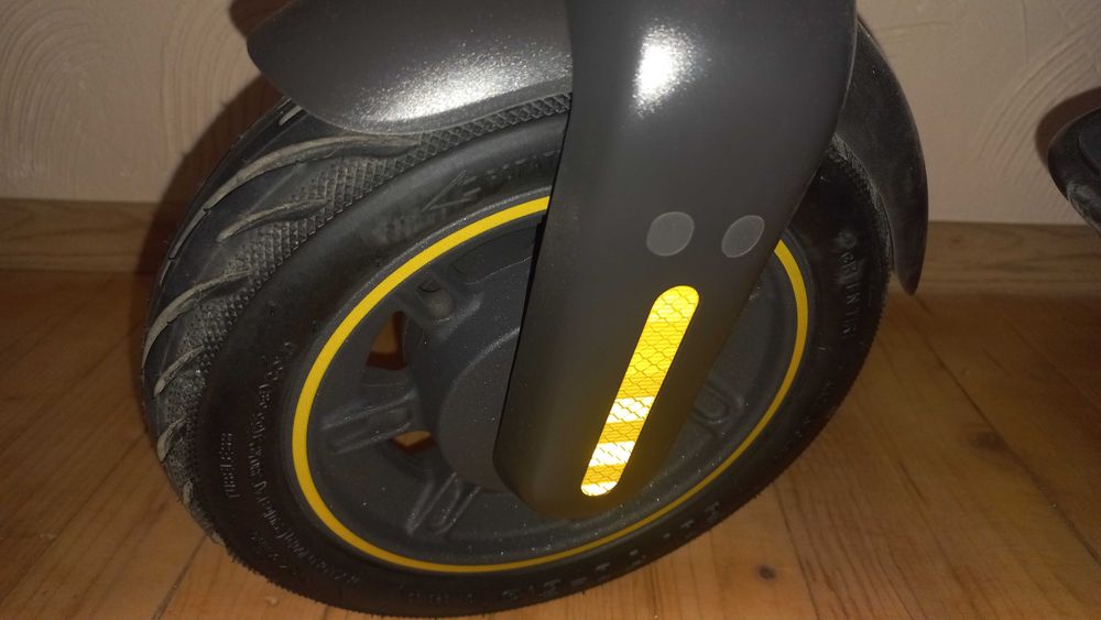 Електрическа тротинетка Segway Ninebot KickScooter MAX G2 E