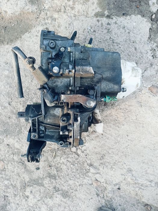 Каропка Рено ларгус