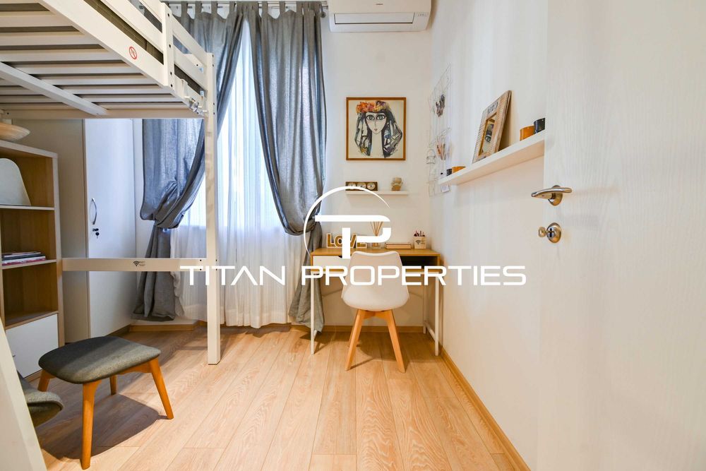 Дава се под наем Тристаен апартамент в София, Център - 65 кв.м за 850 € - Снимка #11