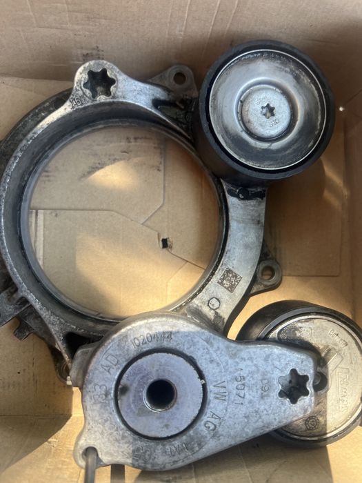 Ролки Алтернатор за 50TDI Audi