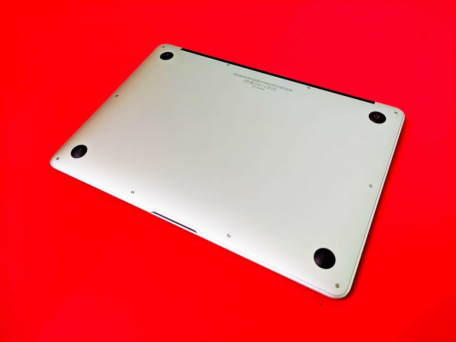 MacBook Air 2015 13' | 240GB NVME SSD | 83% Батерия | macOS Ventura |