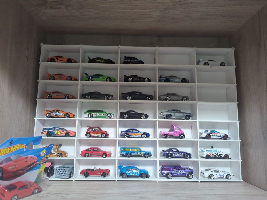 Продам машинки hot wheels