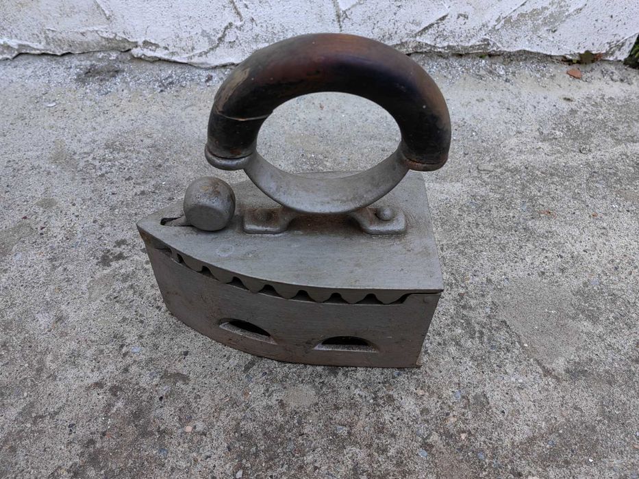 Vand Calcator/ticlazau/fier vechi de calcat