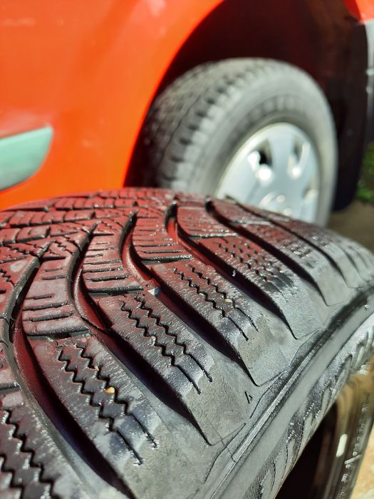 Cauciucuri de iarnă 195/60 R16