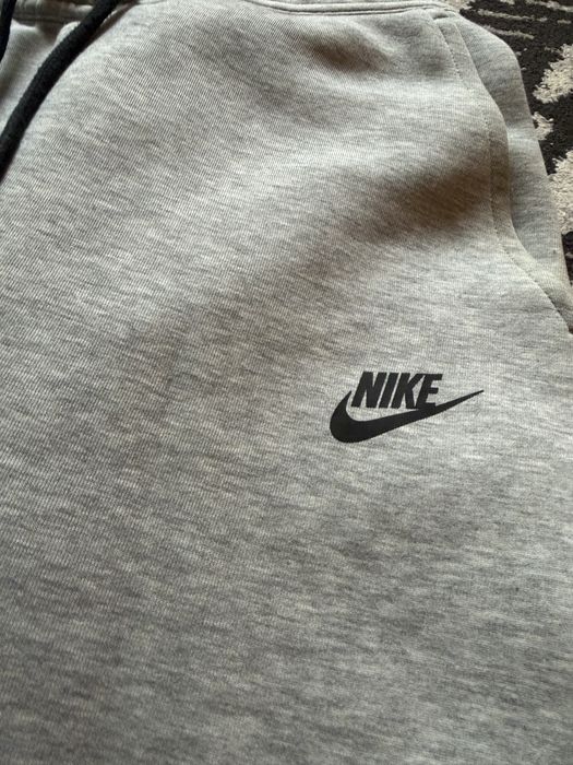 nike tech fleece долнище М размер