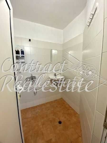 Дава се под наем Двустаен апартамент в Варна, Левски - 52 кв.м за 306 € - Снимка #4