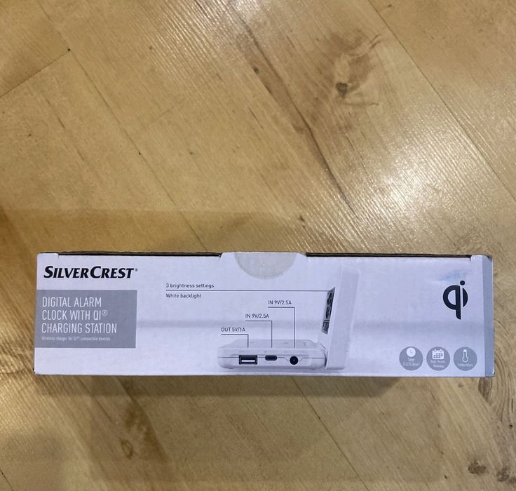Silvercrest Дигитален будилник с QI зарядна станция 90 x 46 мм бял