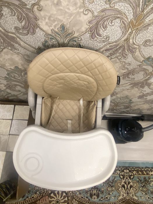 Продаю детский стульчик Baby Luxe