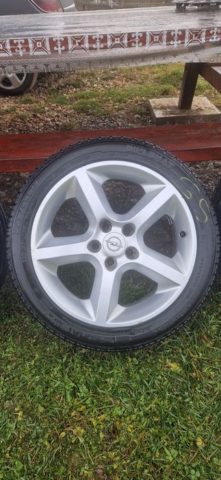 Vând jante R17 Opel Astra H/ Zafira B cu anvelope 225/45 R17