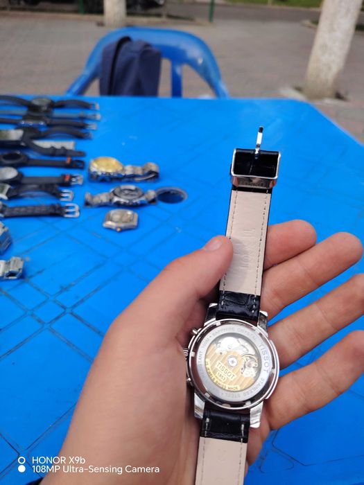 Qo'l soatlari. Rabochchi!