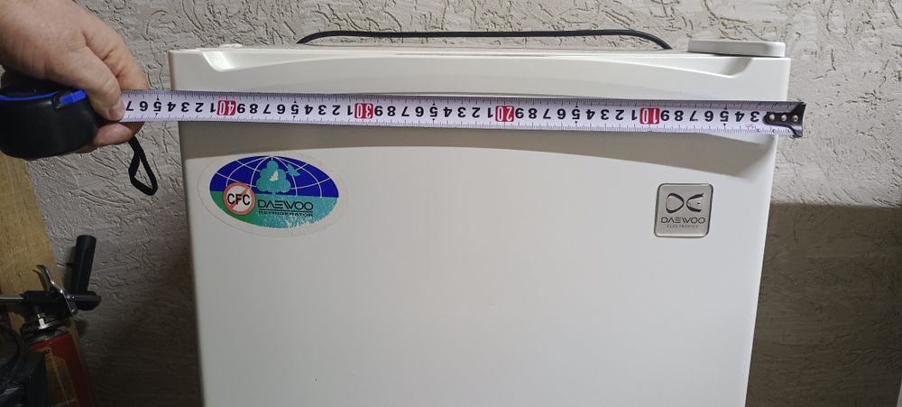 Продам небольшой холодильник б/у