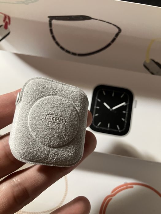 Apple Watch Series 5 44mm