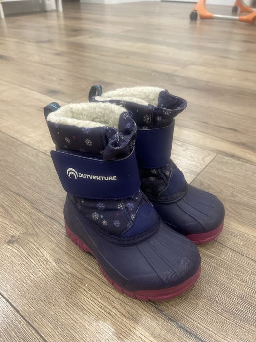 Продам зимние сапожки 24 размера