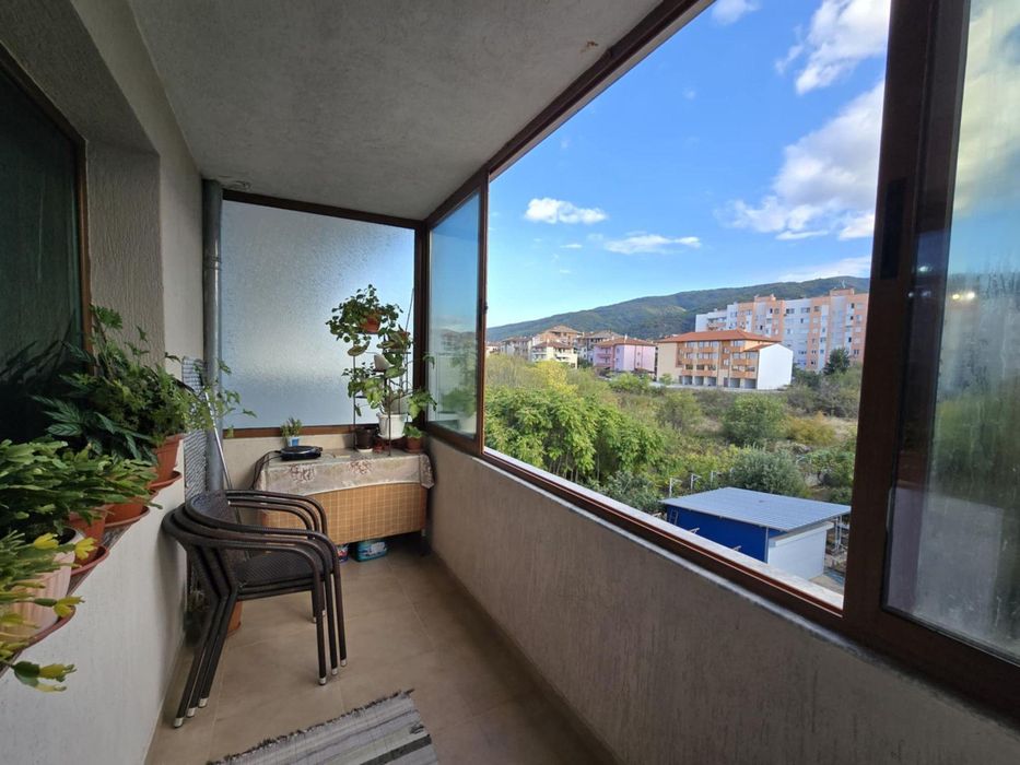 Тристаен, продажба, гр. Петрич