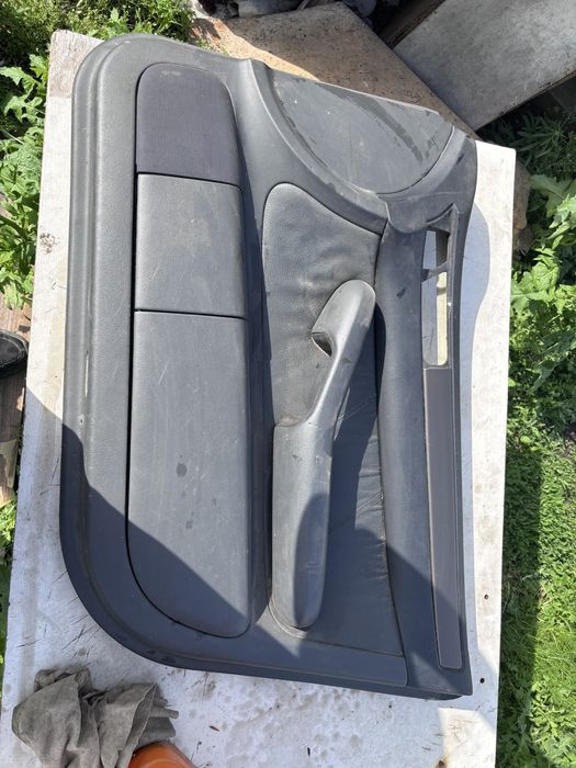 Дверные карты Audi A6 C5 капля