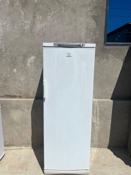 Продается холодильник !