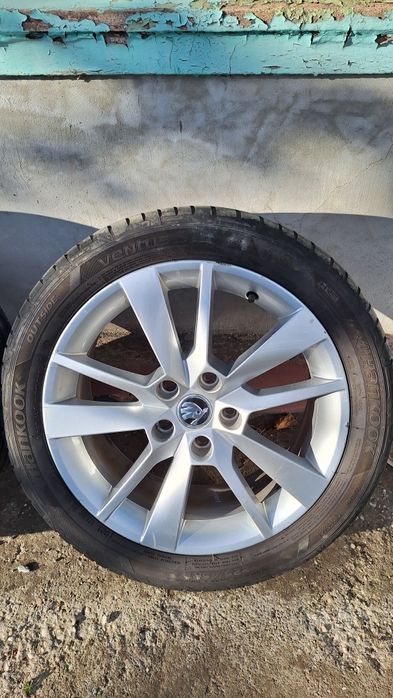 Jante aliaj Skoda R17 cu anvelope Hancook Runflat 225/45/R17