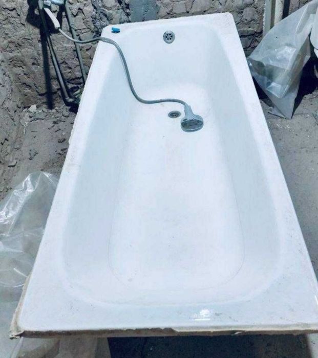 Продам чугунную ванну диаметр 170/70.
