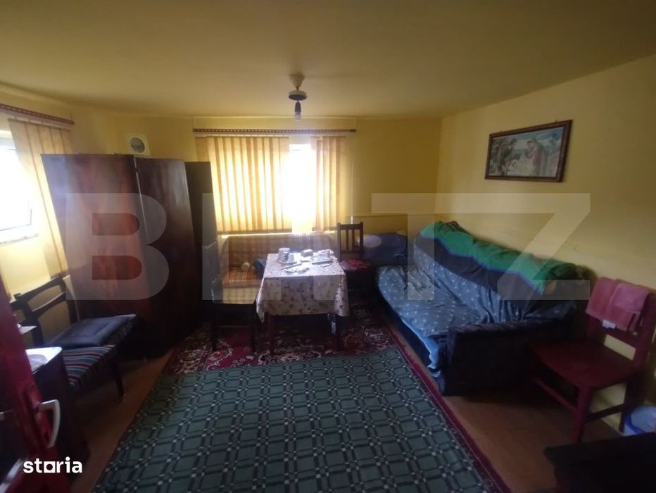 Casa batraneasca, 70 mp, teren 25 ari, orasul Beclean