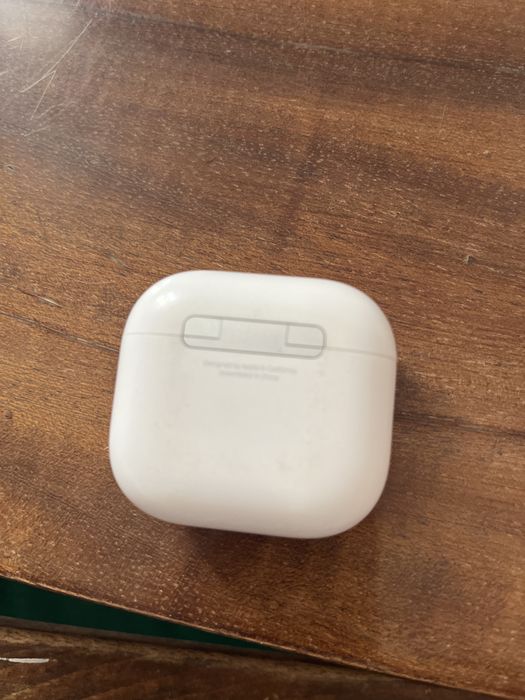 Airpods 4совершенно новые