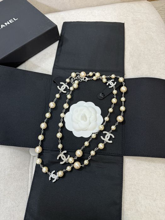 Сотуар Шанель с упаковкой