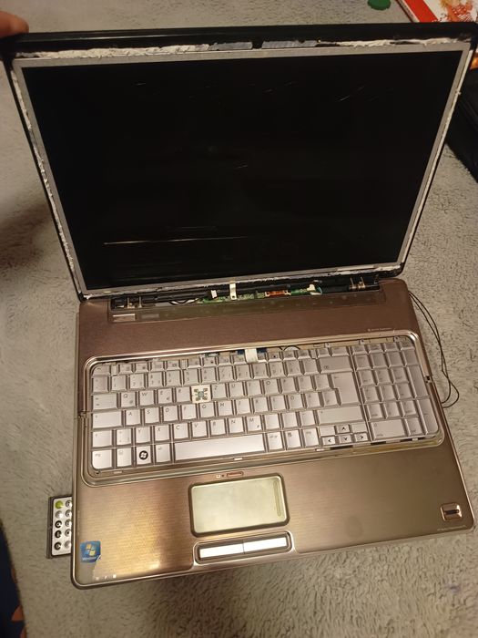 Laptop hp dv7 cu defect