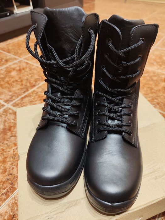 Високи обувки 40 номер