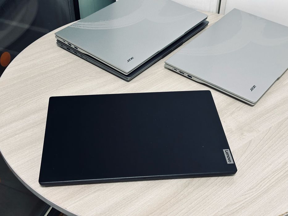 Lenovo (AMD Ryzen 3 5300U)