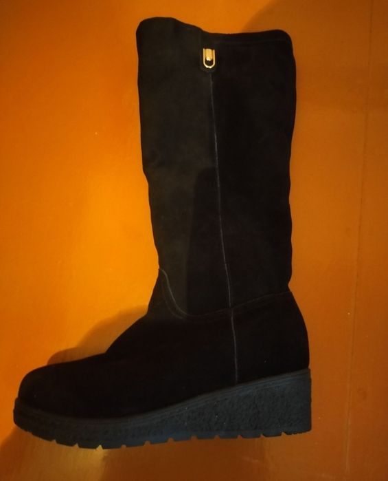 Продам сапоги полность натуралка