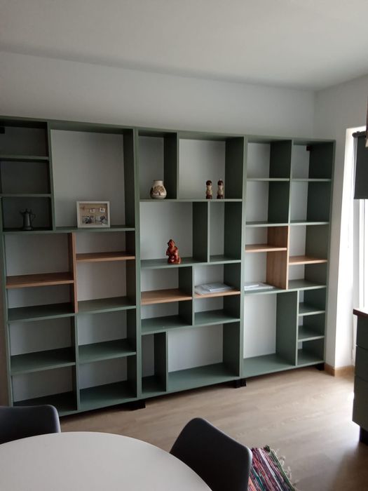 Inchiriez apartament studio!