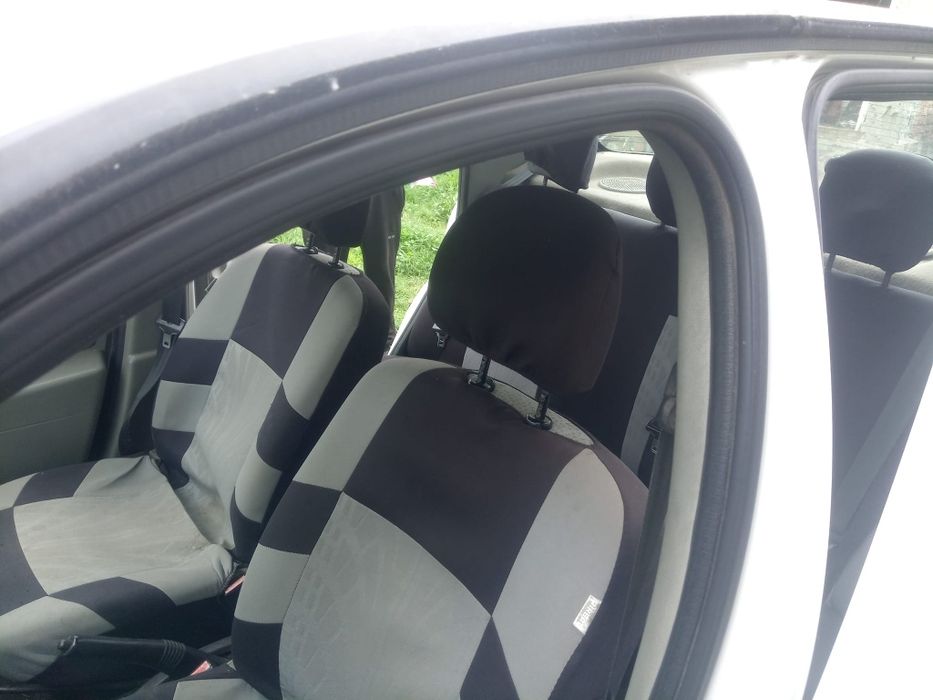 Vând Dacia LSDAA 1.4 benzină 1000 euro negociabil