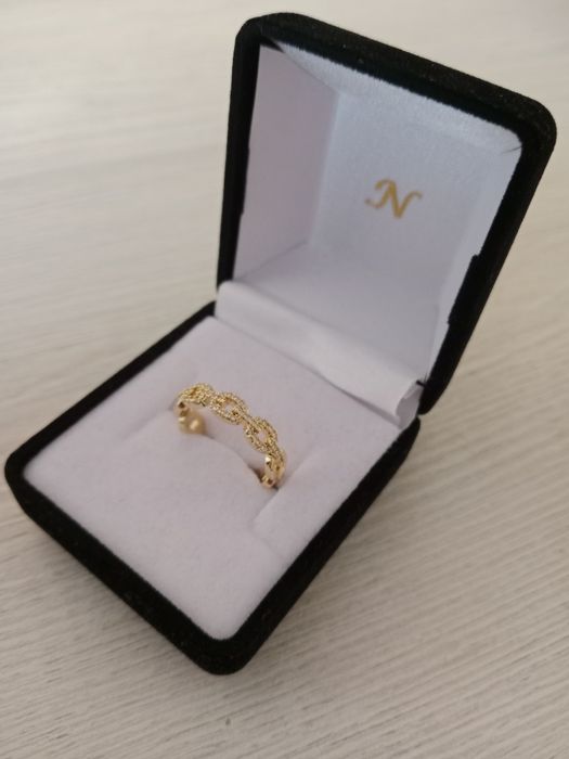 Продам два женских кольца, бижутерия отличного качества не темнеет цве