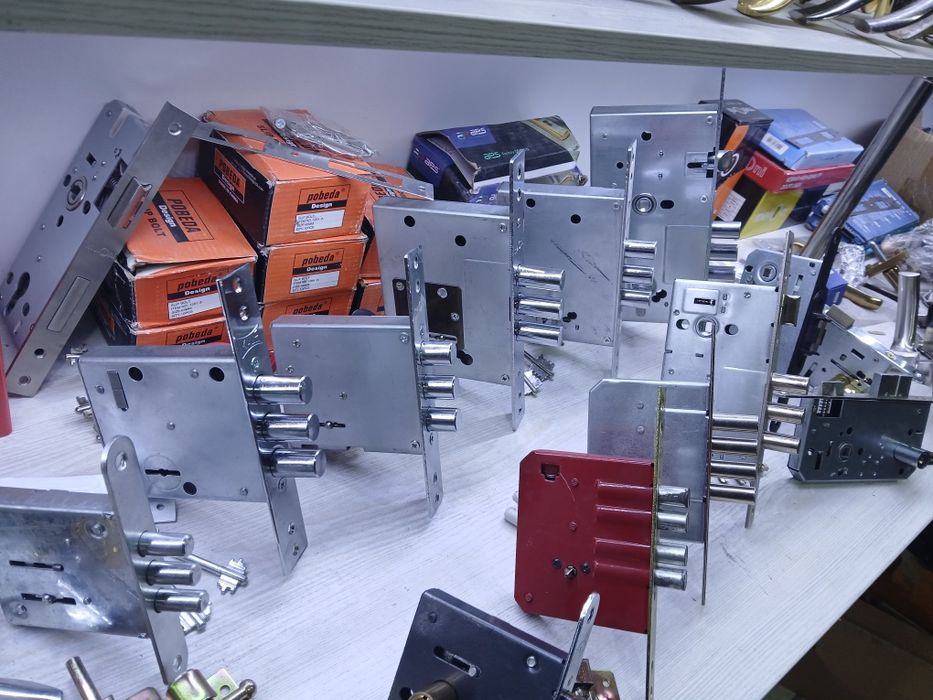 Установка замков Zamok ustasi eshik ustasi zamok ochish Замок очиш zam