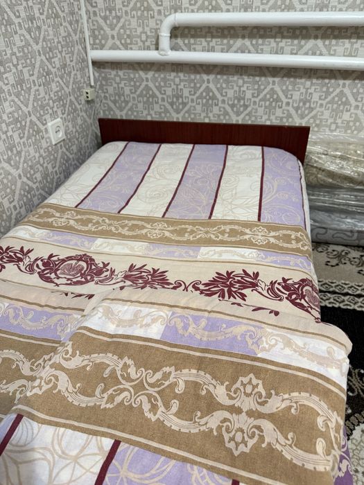 Спальные кровати