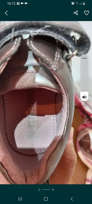 Срочно продам обувь на девочку 2 в 1