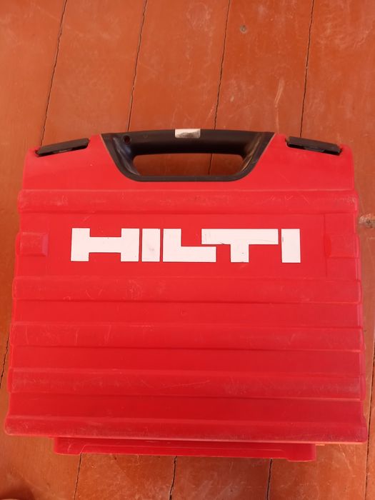 Пороховой пистолет HILTI