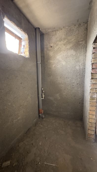 Срочно! Продаётся 2-комнатная квартира ориентир Каримбек