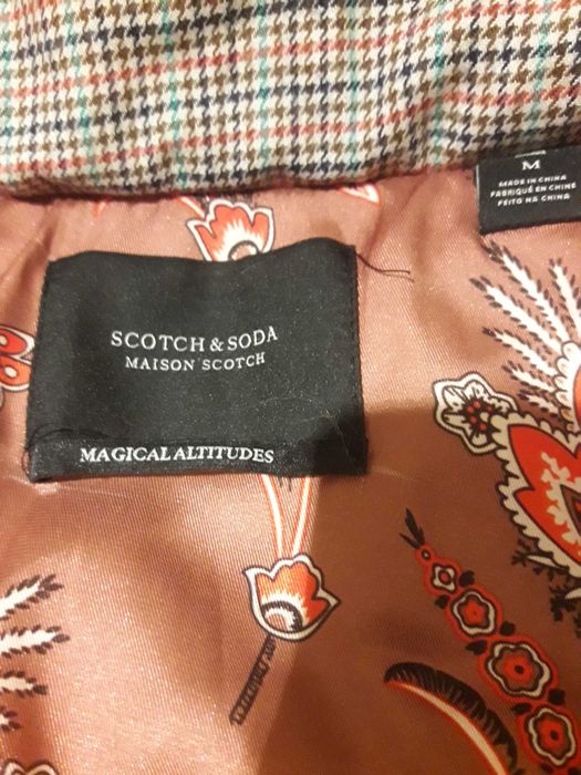 Продавам дамско зимно яке на Scotch & Soda