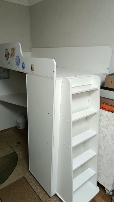Кровать с рабочим столом