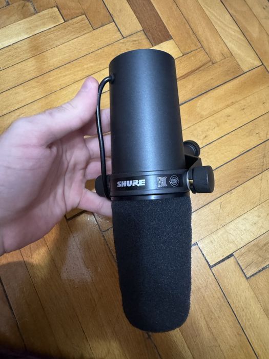 NOU ! Microfon Shure SM7B+Roadwork mic arm. De la 2275 la 1700