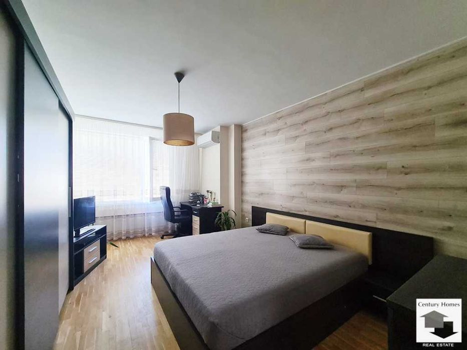 Продава се Тристаен апартамент в Велико Търново, Център - 90 кв.м за 2278 €/кв.м - Снимка #3