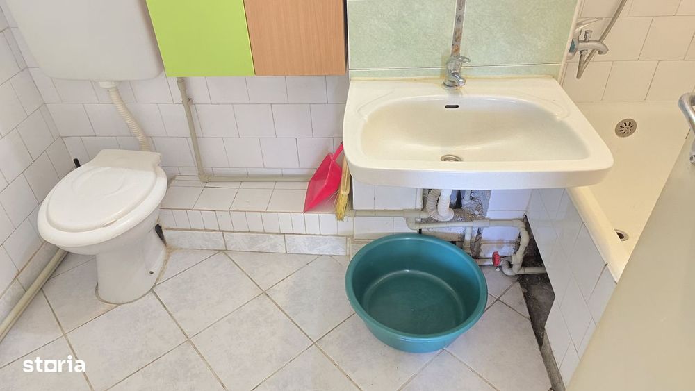 Vand apartament 4 camere Deva,  Decebal (Cuza Voda, Catedrala), et. 2,