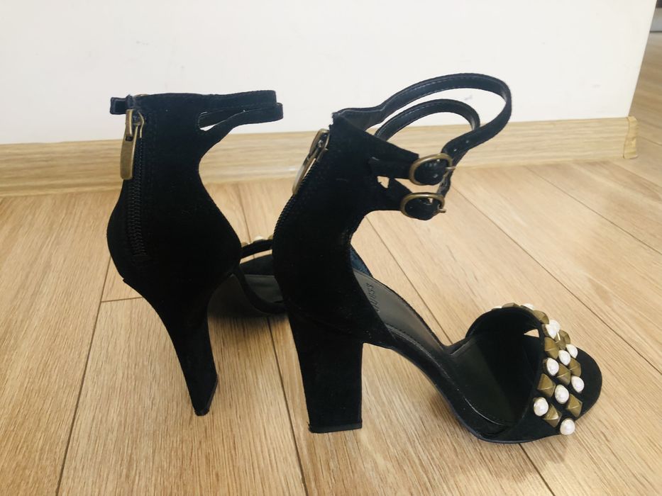 Обувки Guess и Cospoparis от естествен набук