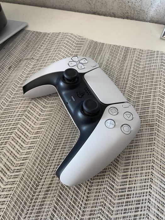 Конзола PS5 Disc Edition 825GB White