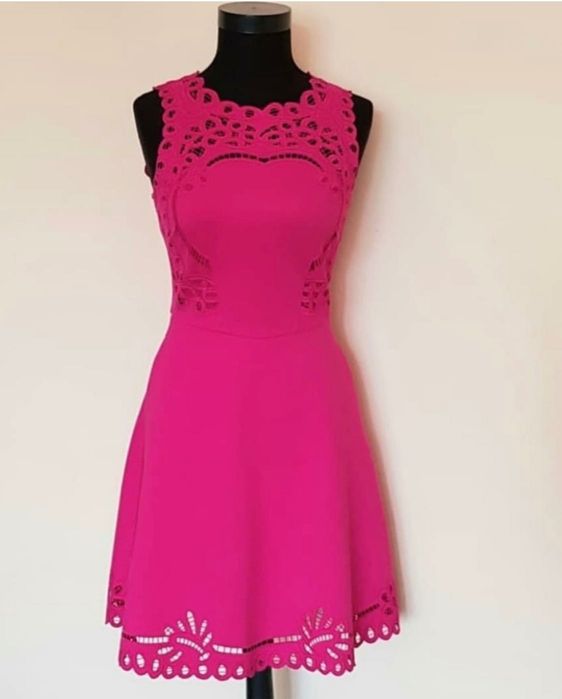 Страхотна розова рокля Ted Baker