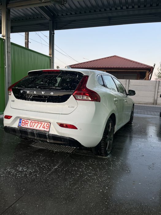 VOLVO V40 2013 — imagine 4